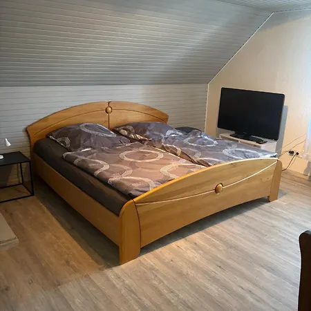 Gaestezimmer Polster Homestay *