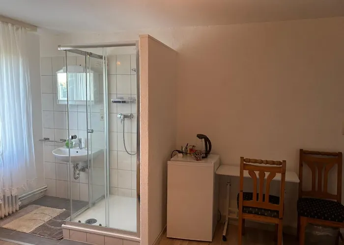 Homestay Gaestezimmer Polster